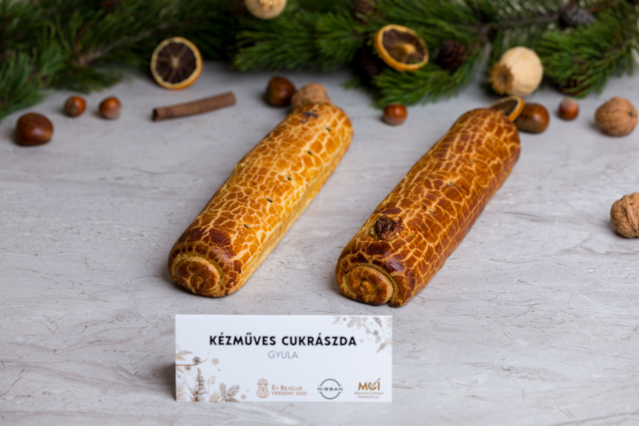 032 WEB 251118 NM1 6910